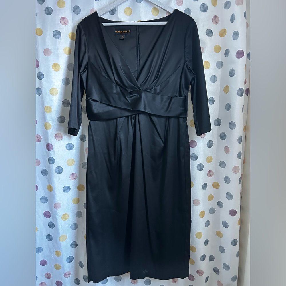 Black sateen Donna Ricco midi length and midi sleeve cocktail dress size 14 NEW!
